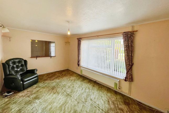 15, Church Lane, Northwold photo 4