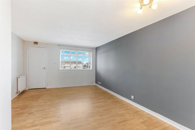 91, Langlea Avenue, Lanarkshire photo 3