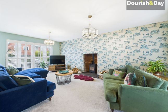 14 Badgers Croft, Market Drayton photo 2