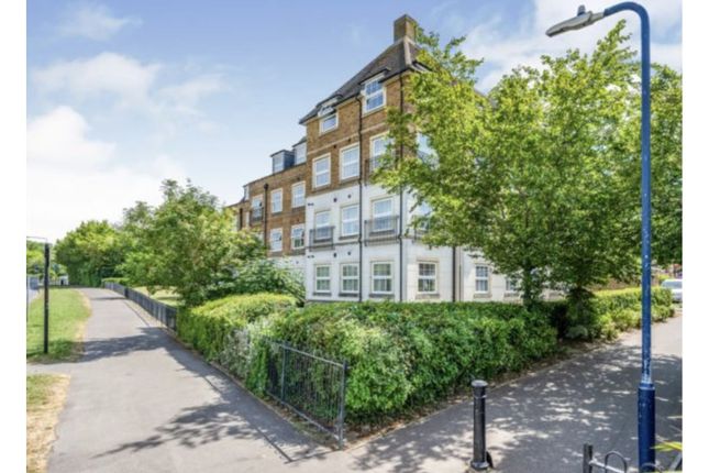 Thumbnail Flat for sale in Lynley Close, Maidstone
