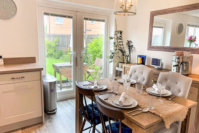 16, Whernside Close, Harrogate photo 4