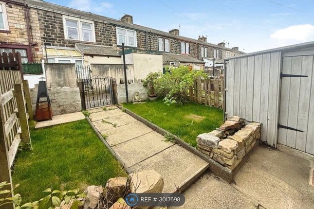 Cross St, Briercliffe, Burnley photo 5
