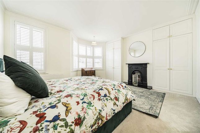 32, Bradgate Road, London photo 3