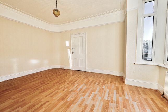 104, Altmore Avenue, East Ham photo 2