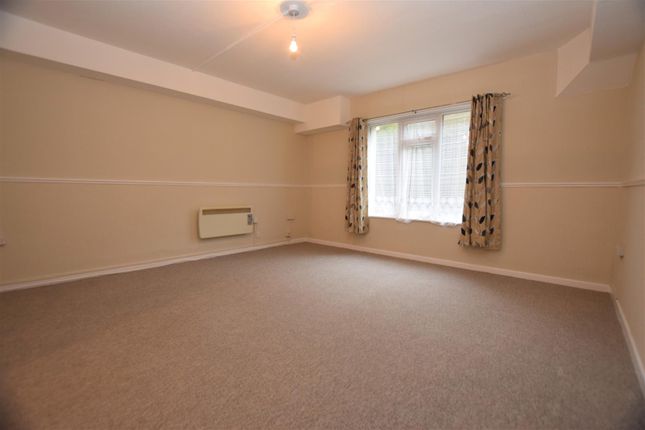 8, Greeba Court, St Leonards on Sea photo 3