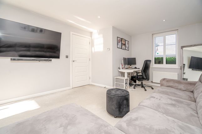 9, Aquitania Close, Milton Keynes photo 4