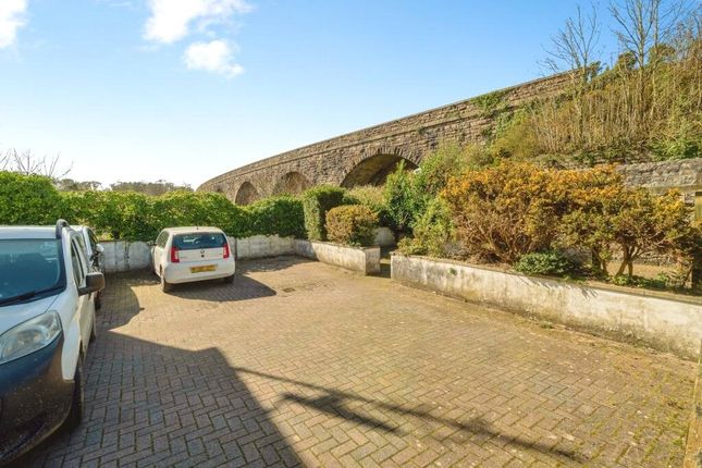 Apartment 6, Martin House,, Treruffe Hill, Cornwall photo 4