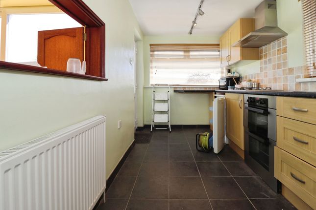 13, Wesley Avenue, Bristol photo 4