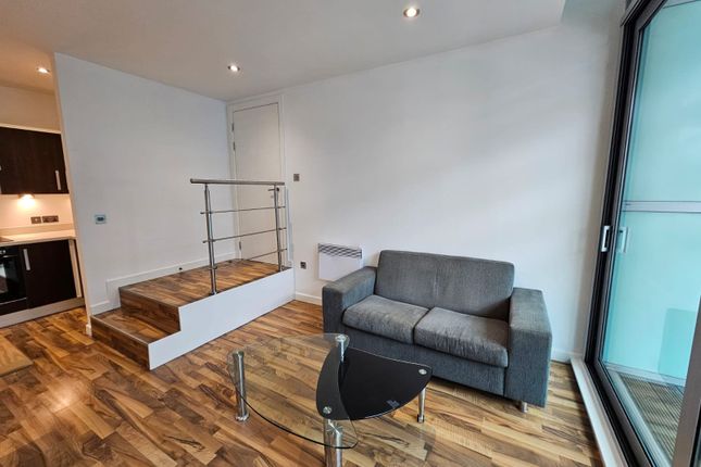 Flat to rent in Solly Street, Sheffield