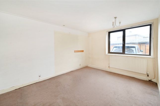 Flat for sale in Queens Court, 4-8 Finchley Road, St. John's Wood, London