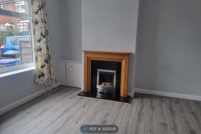 Whitebank Avenue, Stockport photo 5