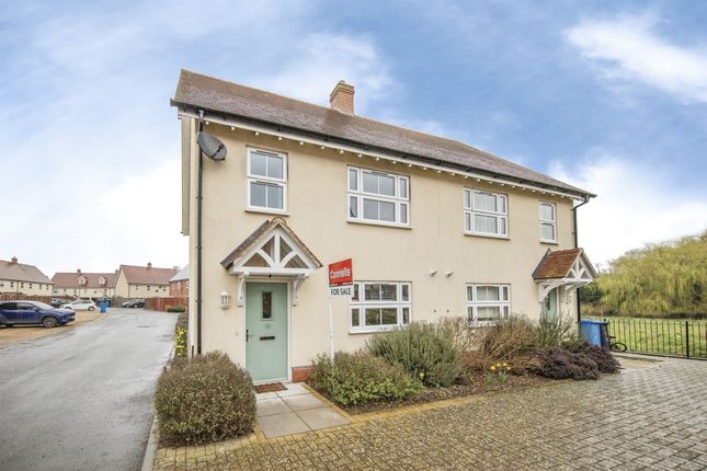 3-bed house on 12, Robert Darry Close, Sudbury, £300,000
