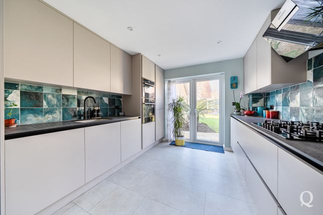 4, Chetney View, Sittingbourne photo 2