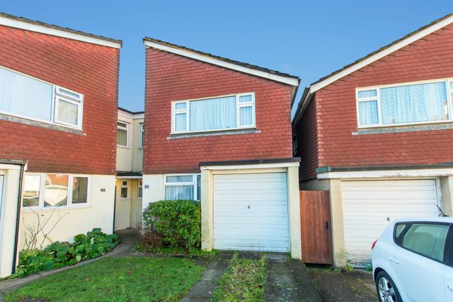 Thumbnail Link-detached house for sale in Dell Close, Wallington