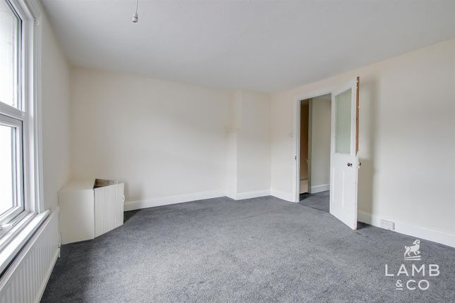 9, North Road, Clacton-On-Sea photo 4