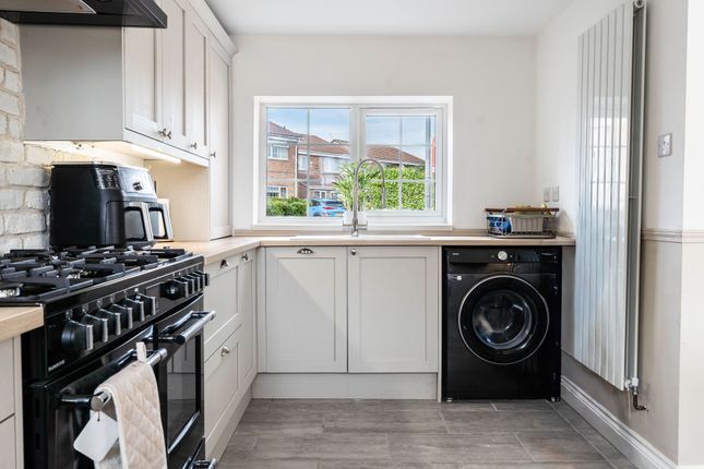 3 Mulcaster Avenue, Swindon photo 4