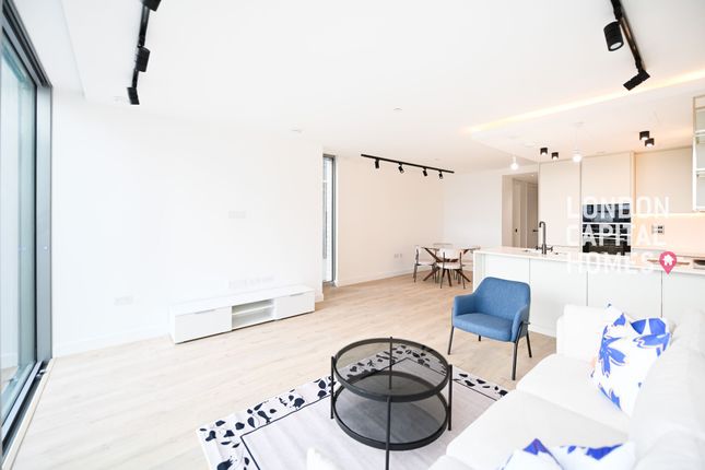 Thumbnail Flat to rent in Valencia Tower, 3 Bollinder Place