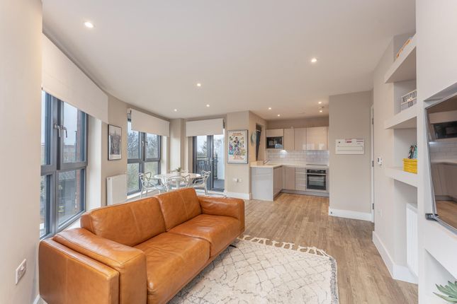 Flat for sale in 403 Nether Street, Finchley, London