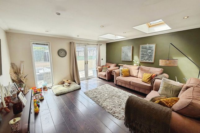 71, Bryngwyn Road, Llanelli photo 3