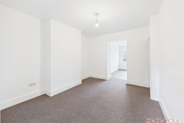 46 Victoria Road, Wrexham photo 4