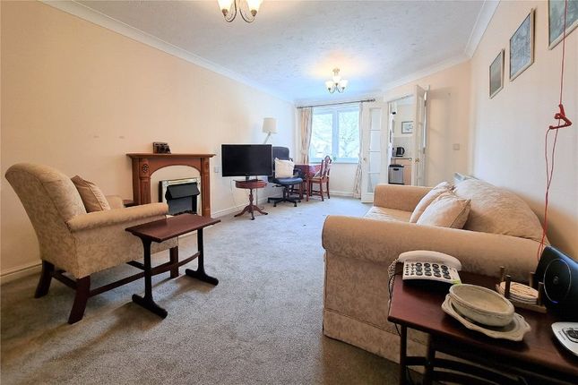 Flat 35,, Wilmot Court, 76-84 Victoria Road photo 3