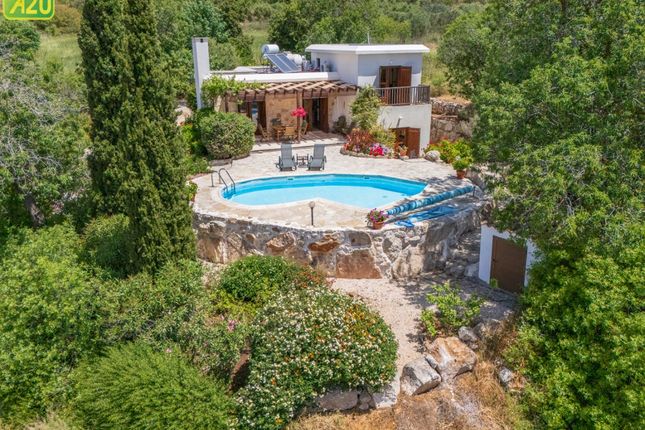 Villa for sale in Ineia, Polis, Cyprus