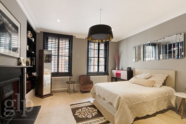 27A, Neal Street, London photo 2