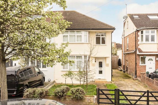 Property for sale in Barmouth Avenue, Perivale, Greenford