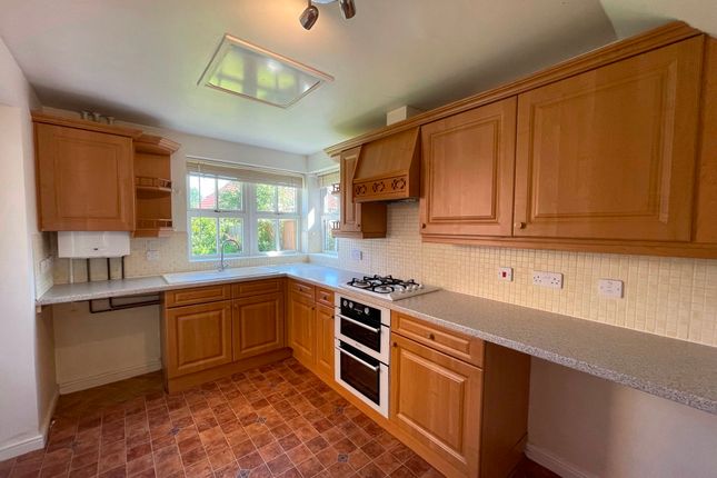 23, Wych Elm road, Leicester photo 3