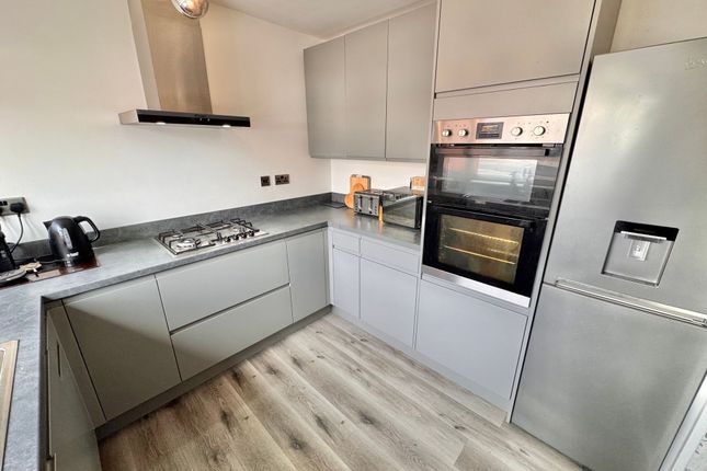 23 Joseph Luckman Road, Bedworth photo 4