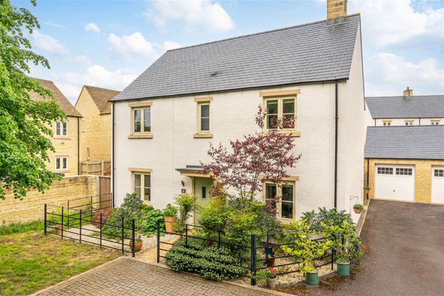 Thumbnail Detached house for sale in Breuse Court, Tetbury