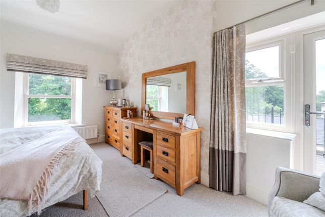 Bedroom1.Jpg