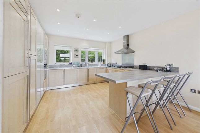 Flat 7, Bluestone Point,, North Morte Road, Woolacombe photo 4