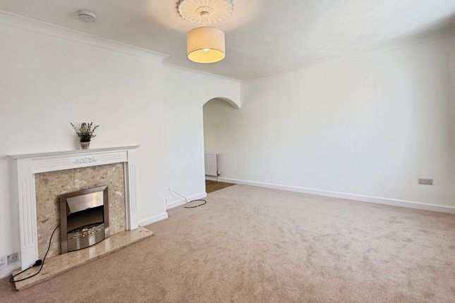 12, Hollis Way, Trowbridge photo 3