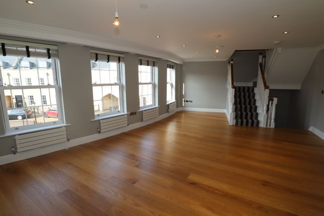Town house to rent in The Colosseum, Uphill Lincoln, Lincoln