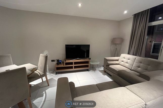 Flat to rent in Butts Court, Leeds