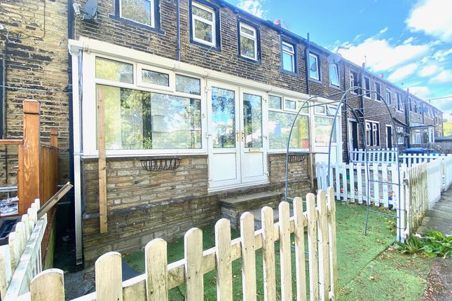 2-bed house on 5 Brecks, Bradford, £795/mo