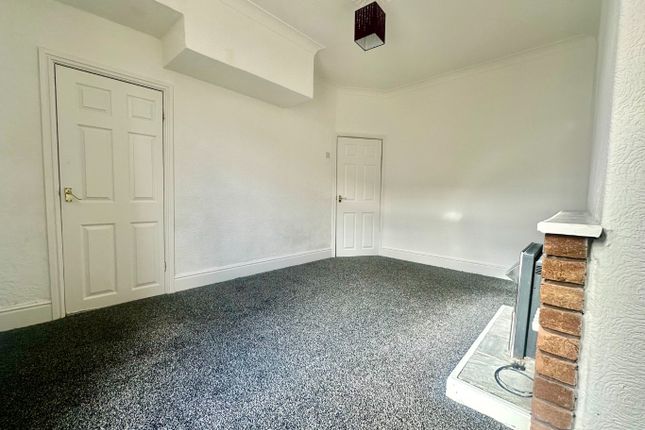 17, Gordon Road, Fleetwood photo 3