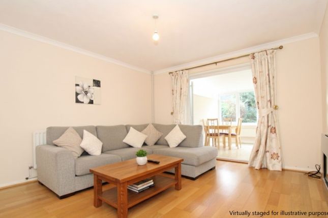 44, Uplands, Stevenage photo 2