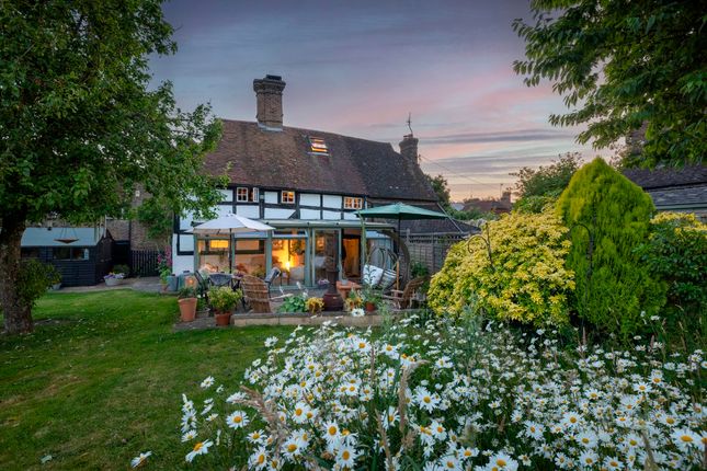 Thumbnail Cottage for sale in High Street, Ardingly, Haywards Heath