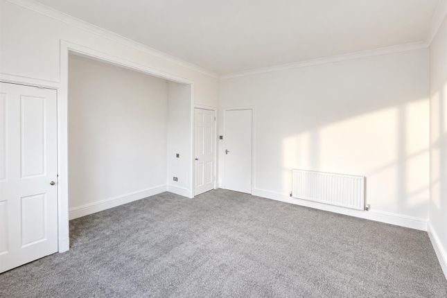 Flat 74, 105, Hallam Street, London photo 5