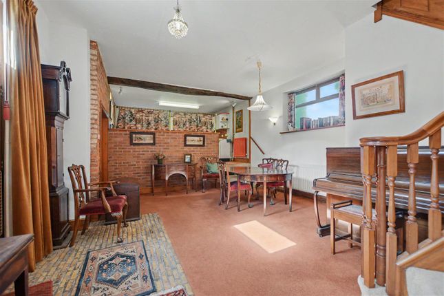 2 Stanton Mews, Main Street, Derbyshire photo 5