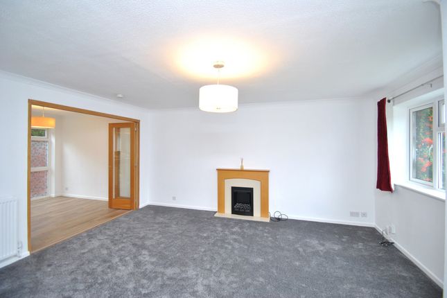 27, Crabtree Dell, Letchworth Garden City photo 4