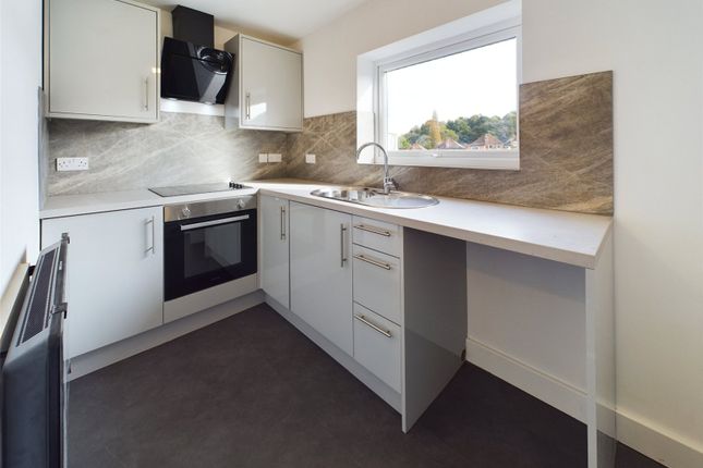 Thumbnail Flat to rent in Nottingham Road, Stapleford, Nottingham