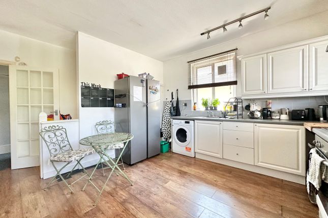 57b, Terminus Avenue, Bexhill-on-Sea photo 4