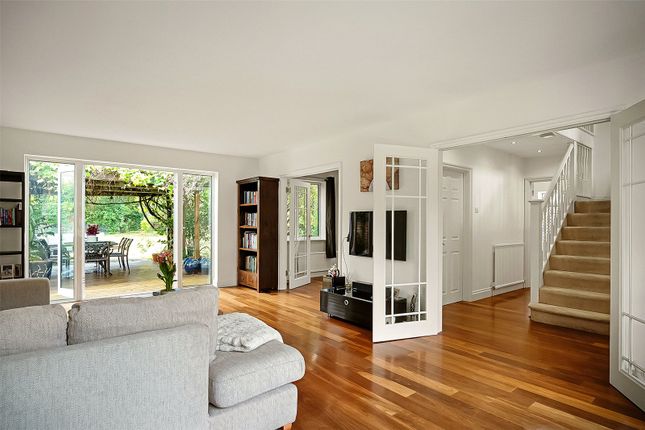 58, Lammas Lane, Surrey photo 4