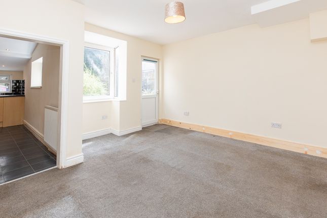 19, Avondale Drive, Lostock Hall photo 3