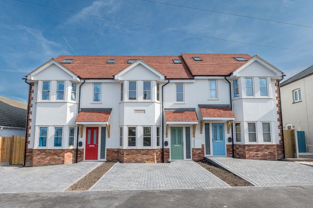 Town house for sale in Elmsleigh Drive, Leigh On Sea SS9