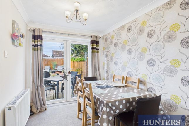 53, Amy Johnson Avenue, Bridlington photo 4