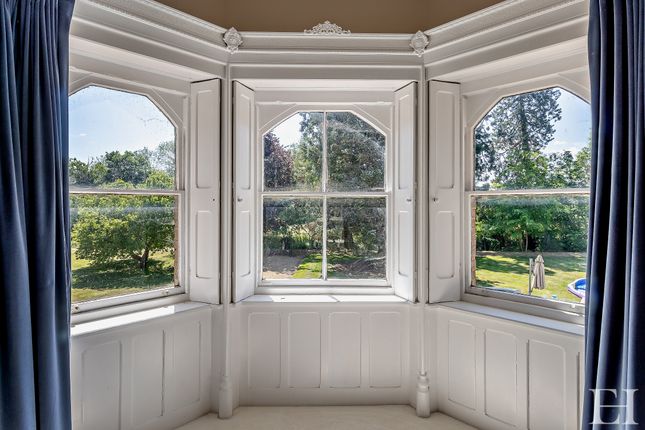 8635654-Interiorwm26-800